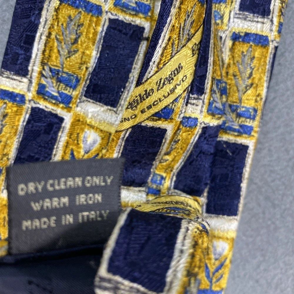 Vintage 90s Ermenegildo Zegna Mens Necktie 100%‎ Silk Navy Gold Floral Italy
